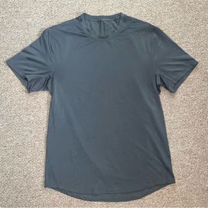 Lululemon Athletica Men's Vented Medium Gray Workout SS T-Shirt